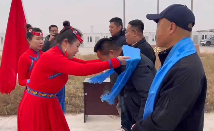 党员突击队在行动 为新项目建厂贡献力量