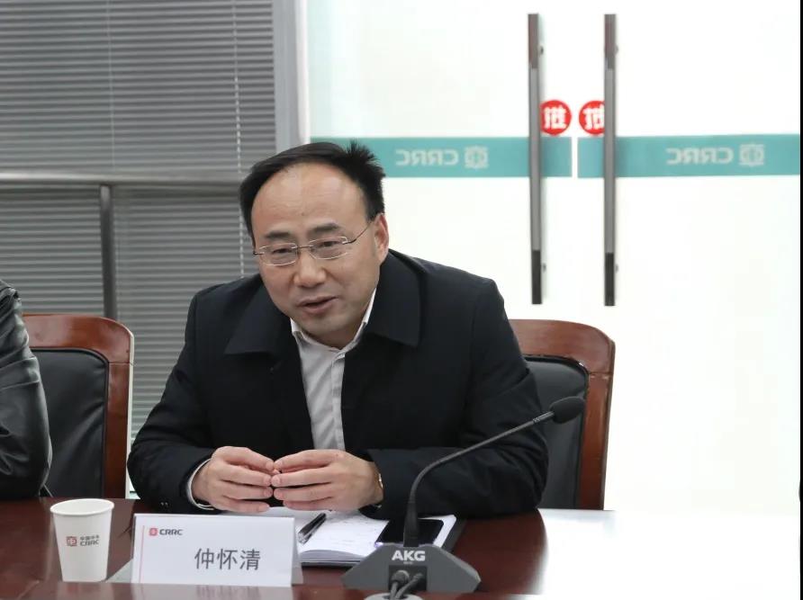 装备公司与中车戚墅堰、马钢铁运公司签署新能源铁水运输车研发与试验、验证协议签约仪式