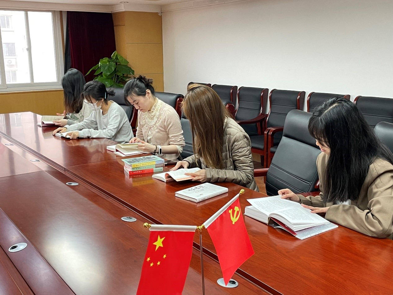 装备公司开展“与美丽为伴，携幸福同行”庆祝“三八”国际妇女节活动