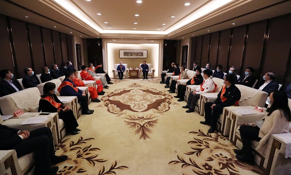 党委发布2022年度“央企楷模” 张玉卓与中央企业“时代楷模”“央企楷模”代表亲切会见并座谈