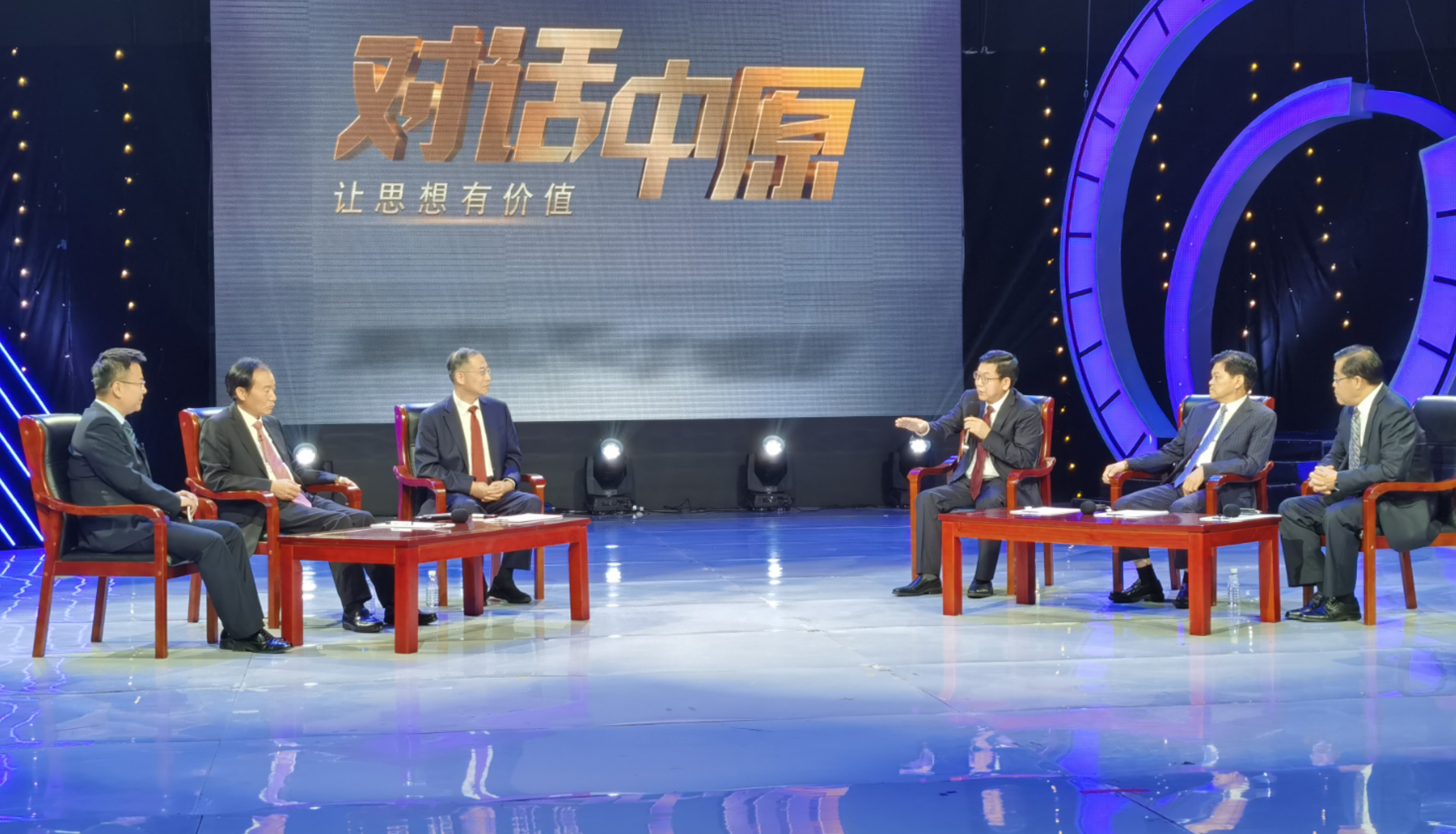 廖家生出席中国500强企业高峰论坛系列活动